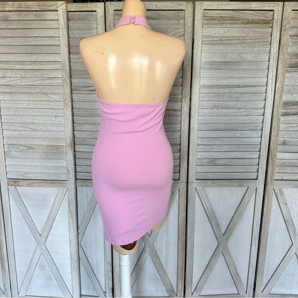 SUPERDOWN ORIANA RIBBED HALTER DRESS - Picture 11 of 13
